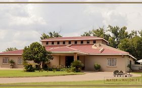 Water On Waldrift Guesthouse